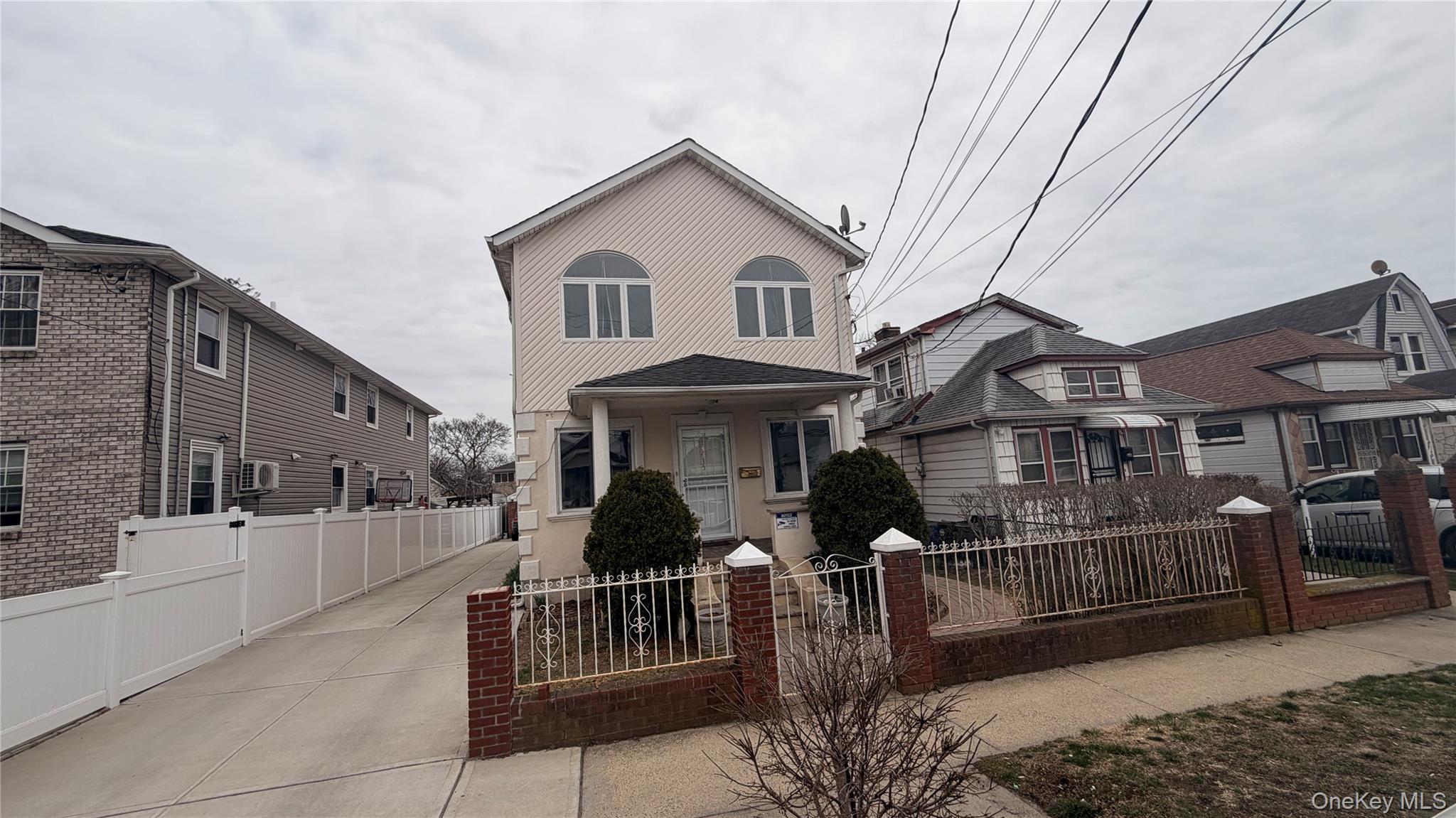 #1 photo, 14435 224th Street, কুইন্‌স Rosedale , NY 11413