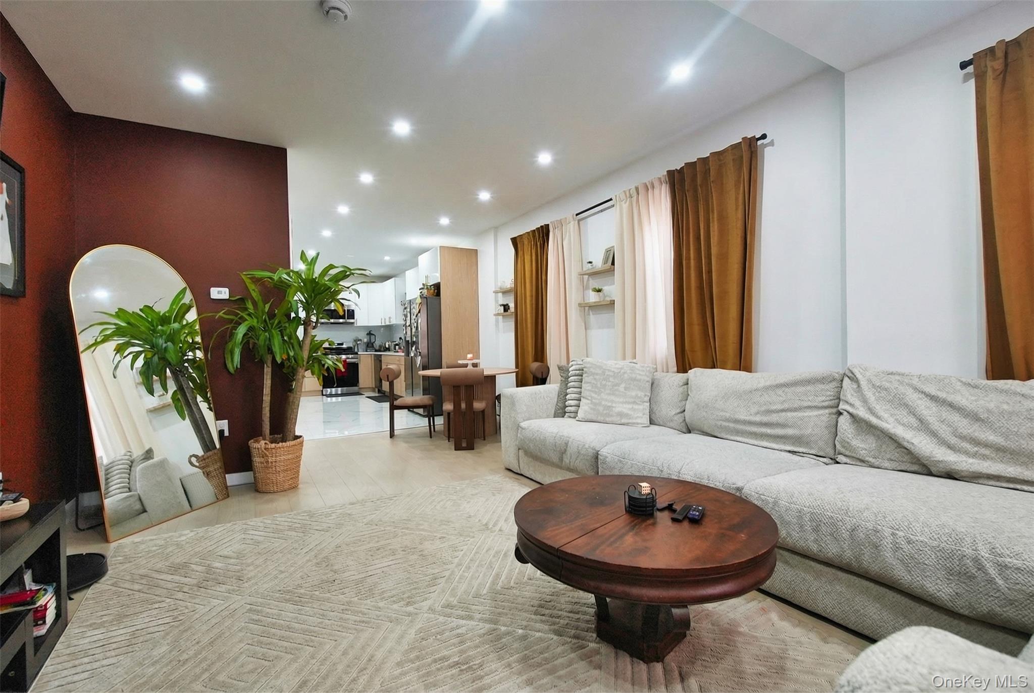 #2 photo, 837 E 49th Street, ব্রুকলিন Brooklyn , NY 11203