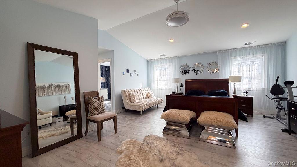 #19 photo, 110 Willow Wood Drive, Oakdale , NY 11769