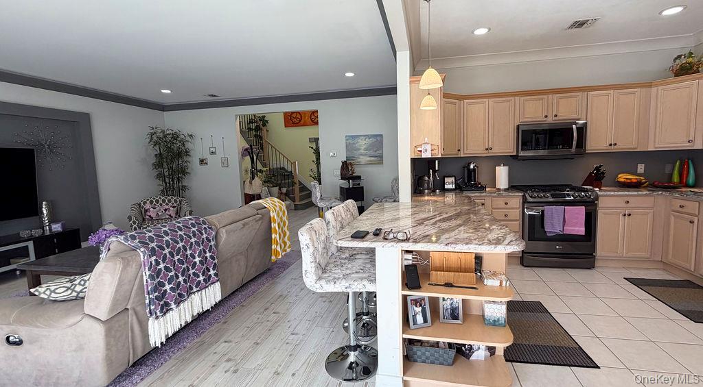 #7 photo, 110 Willow Wood Drive, Oakdale , NY 11769