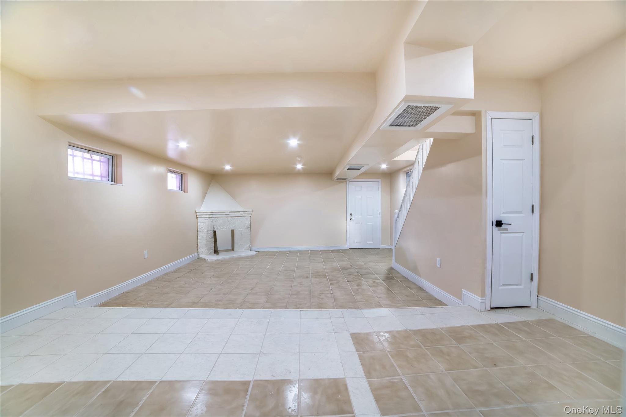 #15 photo, 119-23 177th Place, কুইন্‌স Saint Albans , NY 11434