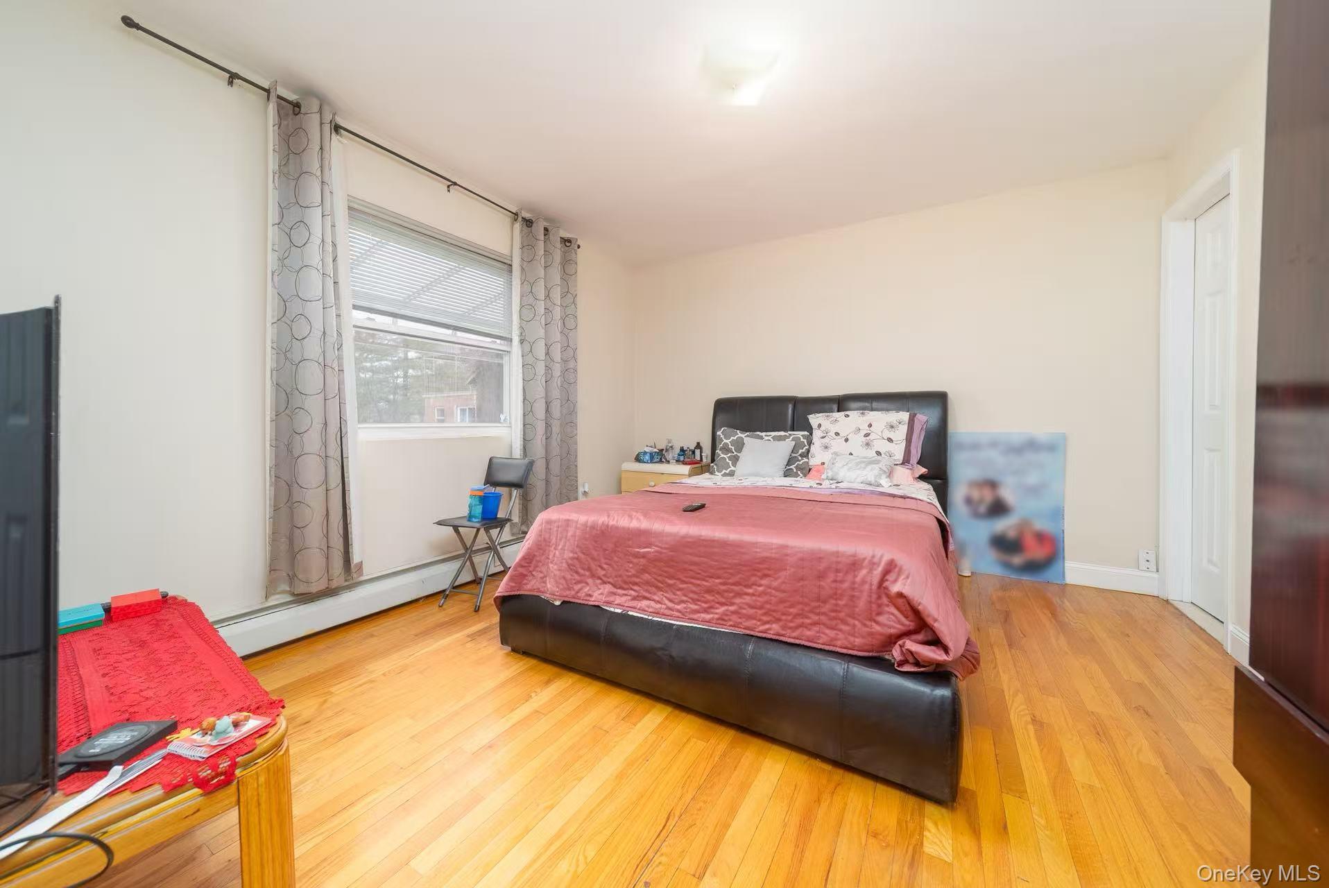 #10 photo, 1423 116th Street, কুইন্‌স College Point , NY 11356