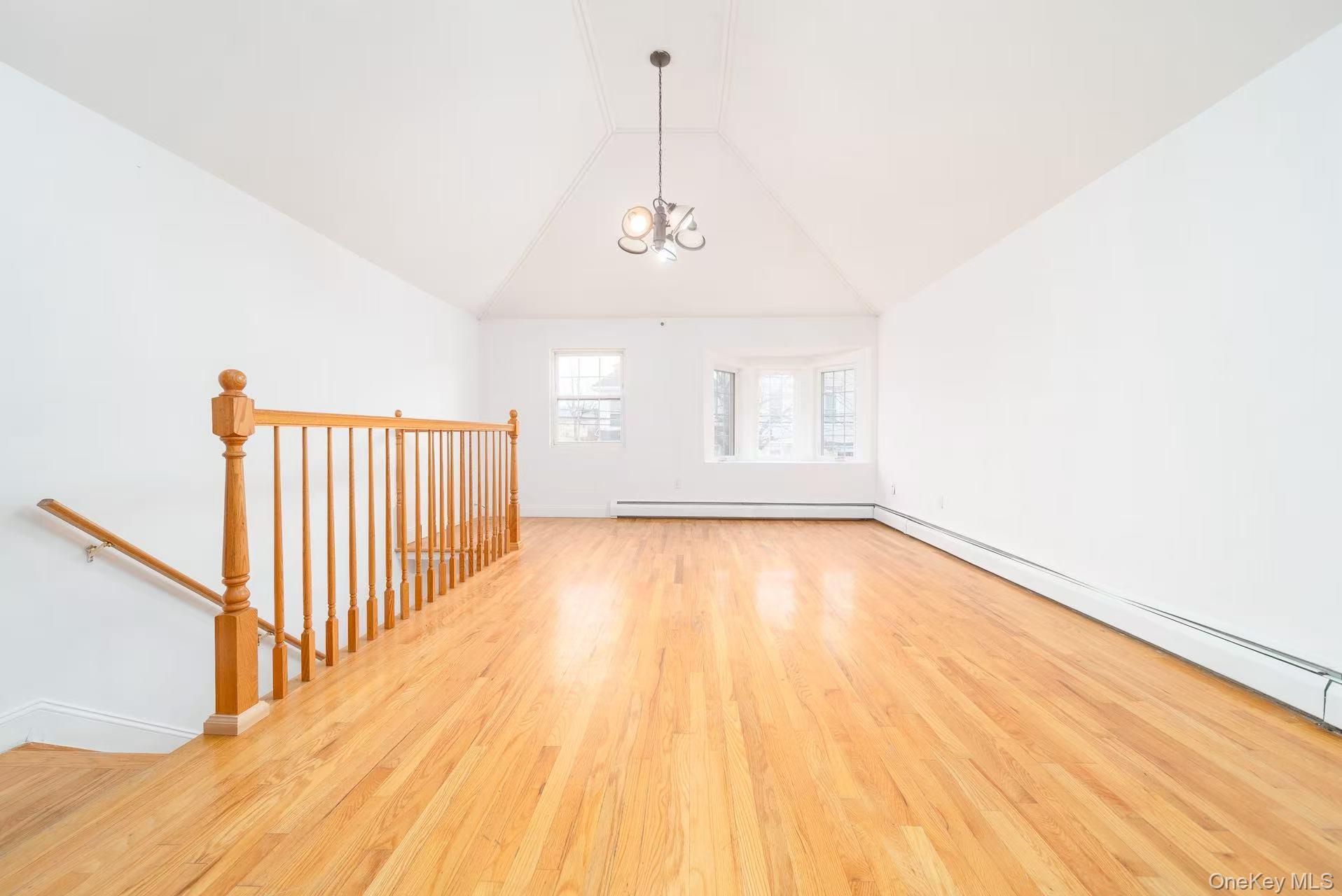 #18 photo, 1423 116th Street, কুইন্‌স College Point , NY 11356