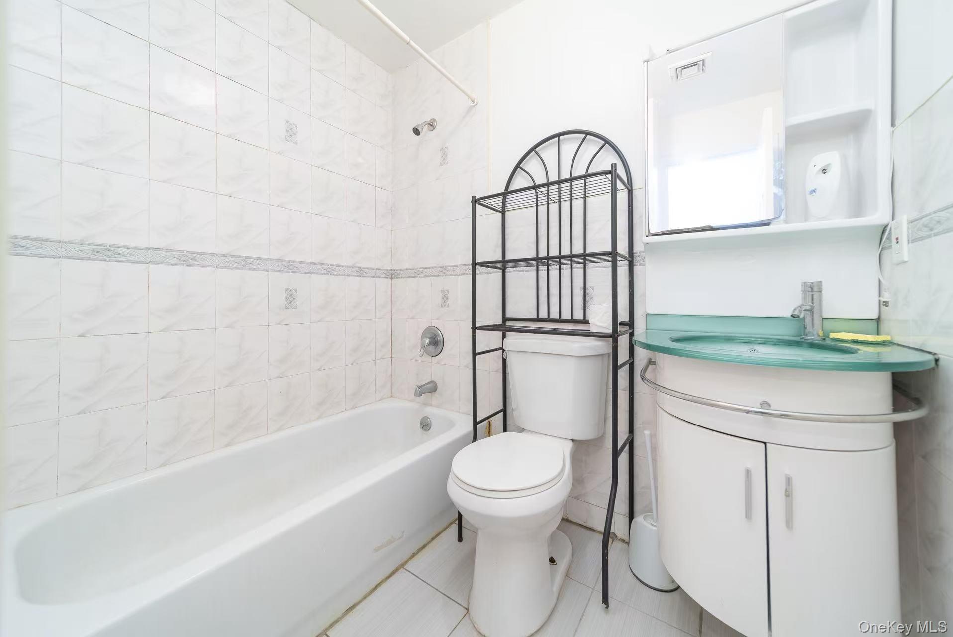 #19 photo, 1423 116th Street, কুইন্‌স College Point , NY 11356