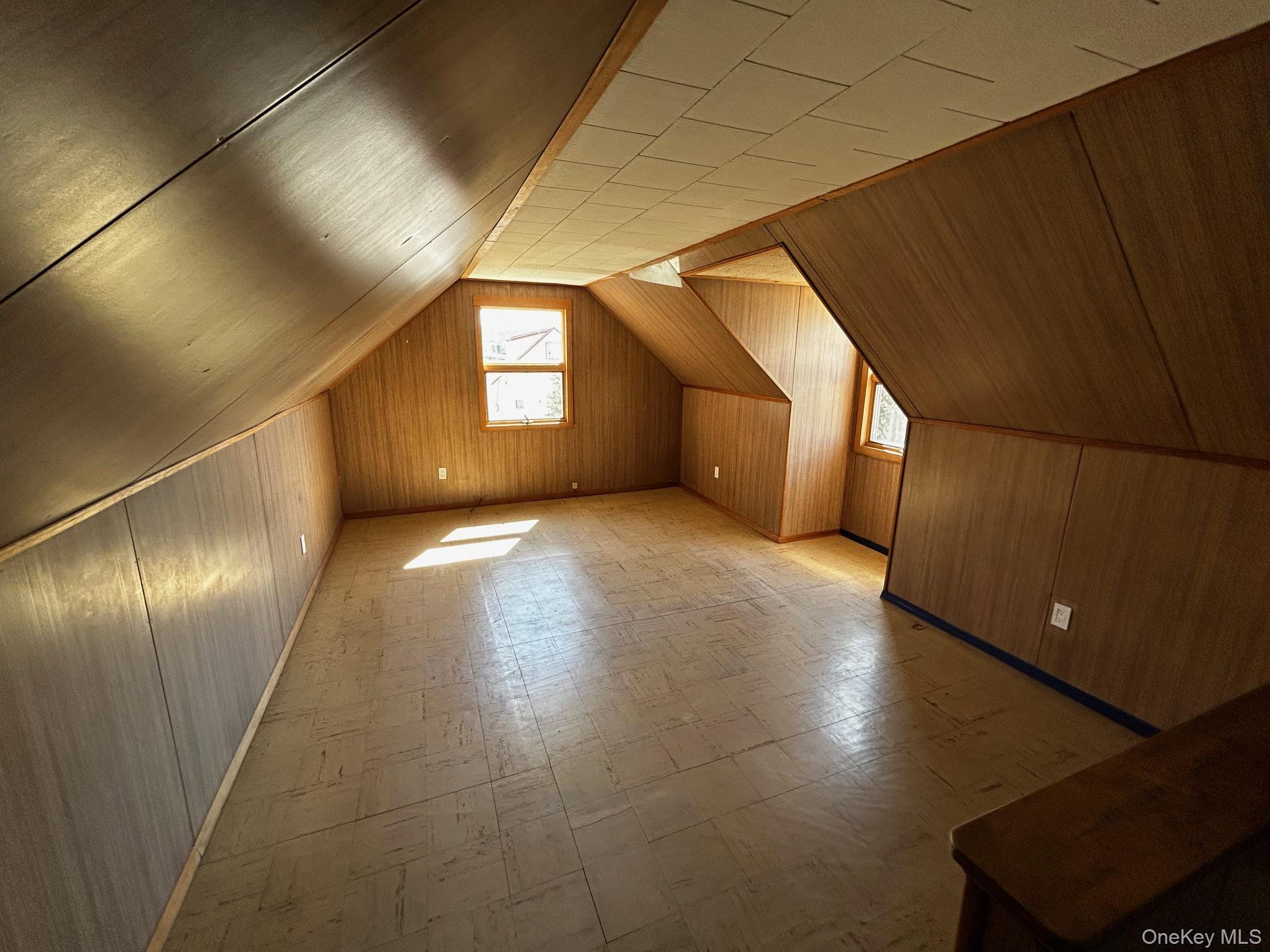 #11 photo, 551 Emerson Street, নাসাউ কাউন্টি Uniondale , NY 11553