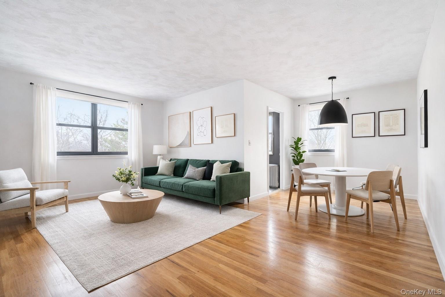 #1 photo, 158-22 16th Avenue, কুইন্‌স Whitestone , NY 11357