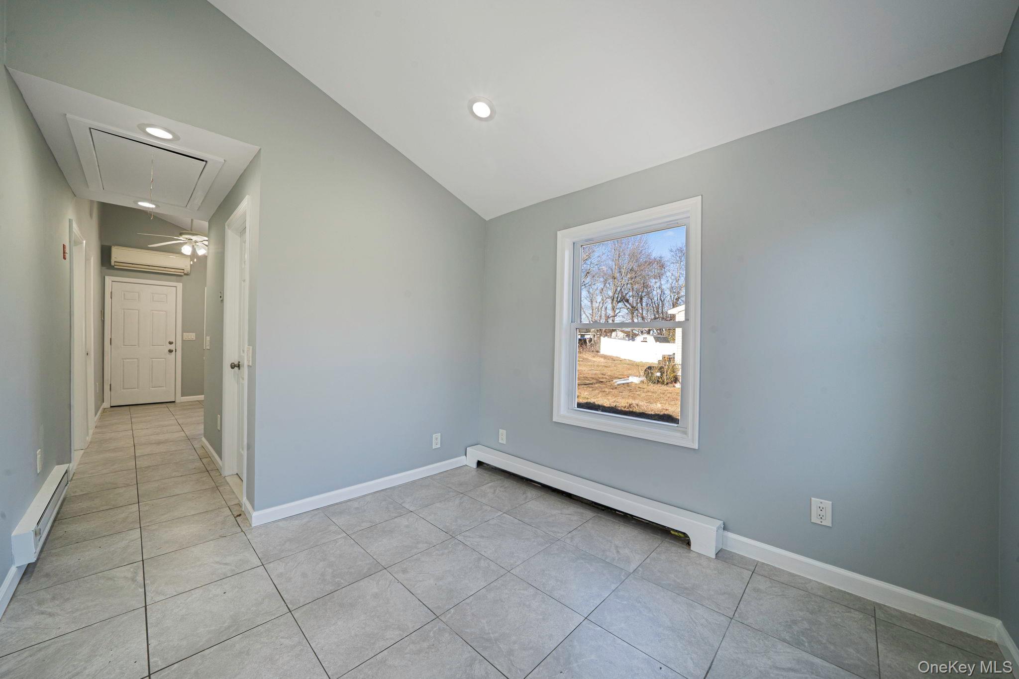 #14 photo, 42 Oak Drive, सफ़ोक काउंटी Riverhead , NY 11901