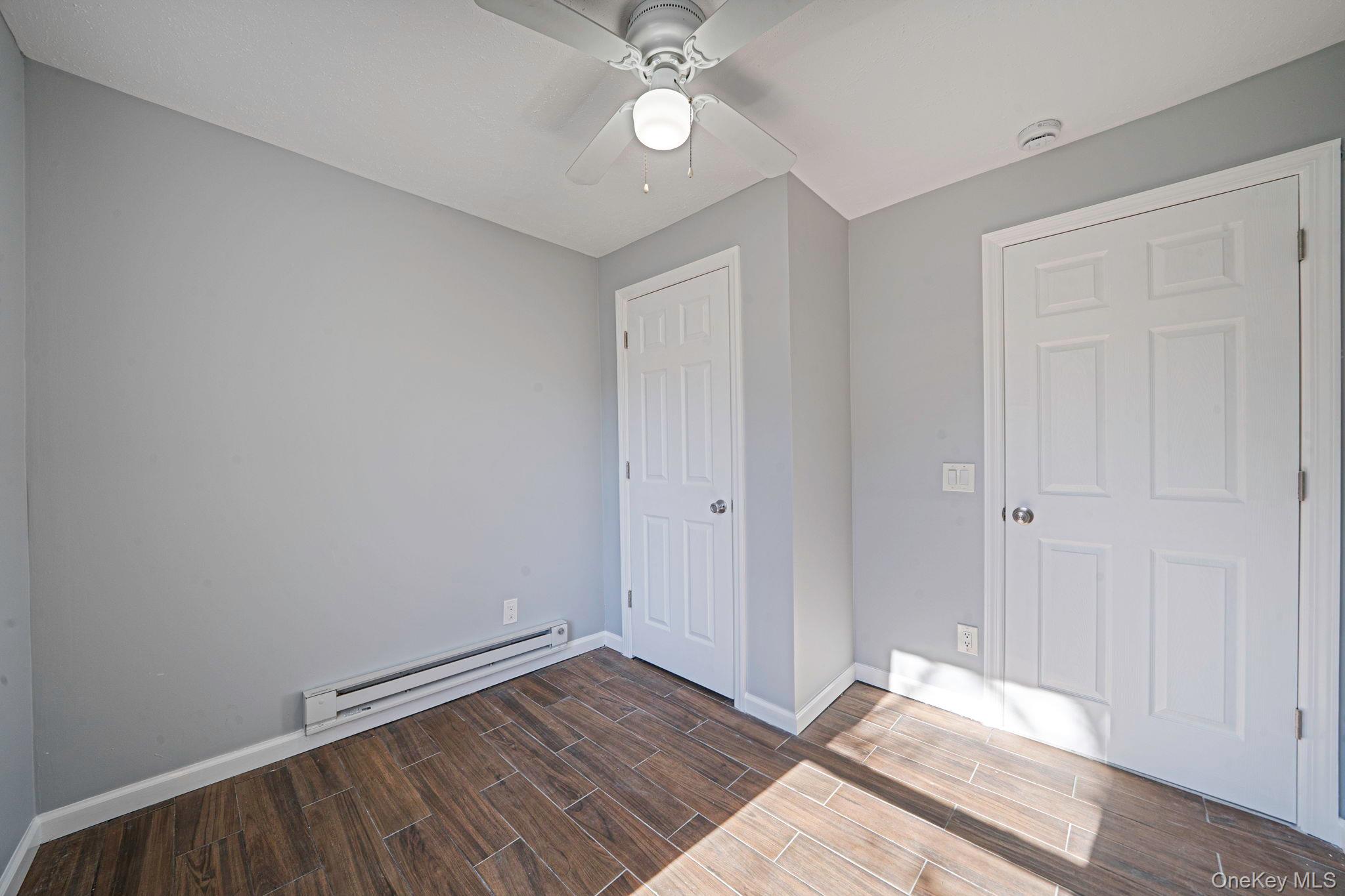 #16 photo, 42 Oak Drive, सफ़ोक काउंटी Riverhead , NY 11901