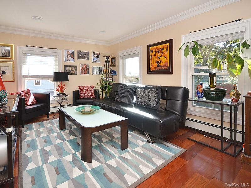 #10 photo, 82 Central Avenue, নাসাউ কাউন্টি Sea Cliff , NY 11579