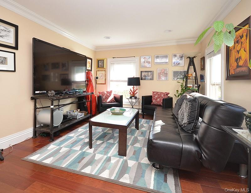 #11 photo, 82 Central Avenue, নাসাউ কাউন্টি Sea Cliff , NY 11579