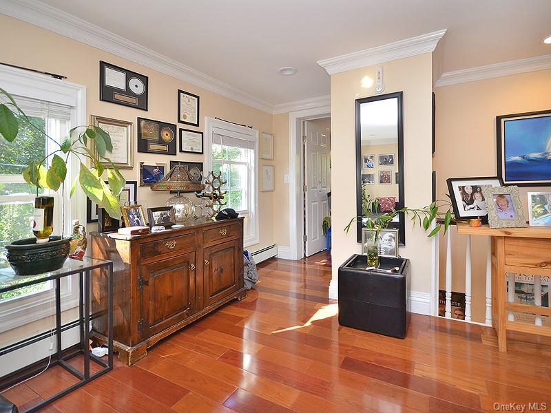 #14 photo, 82 Central Avenue, নাসাউ কাউন্টি Sea Cliff , NY 11579