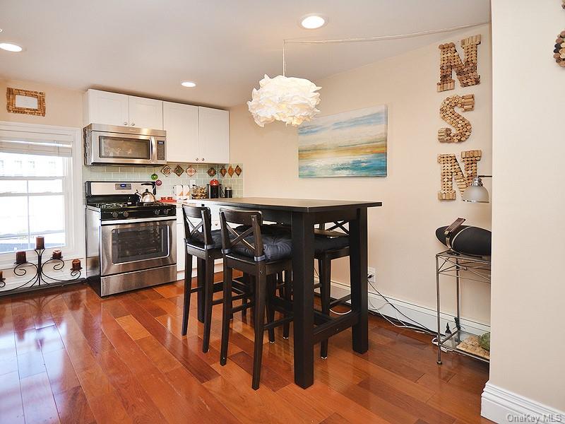 #5 photo, 82 Central Avenue, নাসাউ কাউন্টি Sea Cliff , NY 11579