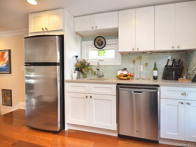 #8 photo, 82 Central Avenue, নাসাউ কাউন্টি Sea Cliff , NY 11579