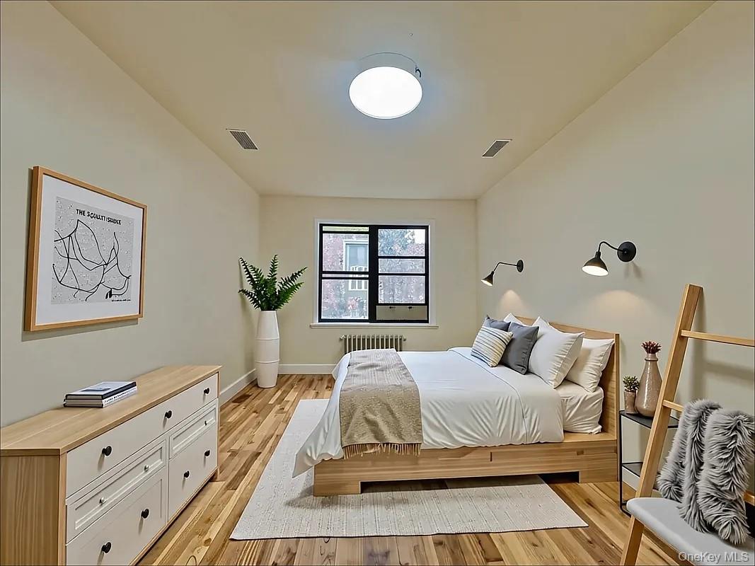 #4 photo, 4421 Macnish Street, কুইন্‌স Elmhurst , NY 11373