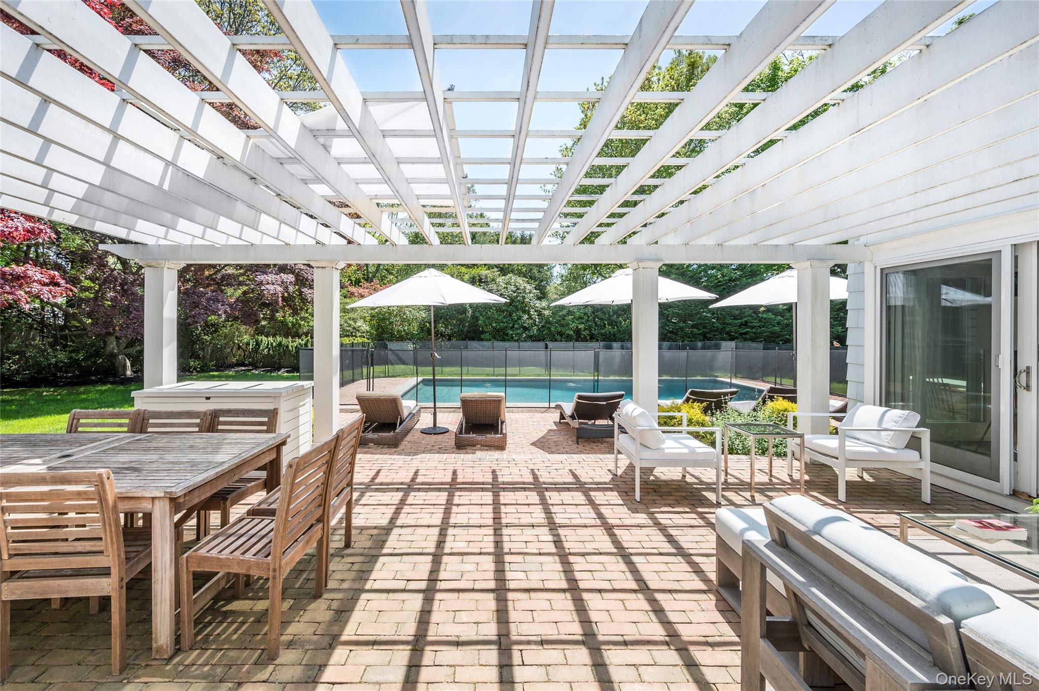 #8 photo, 89 South Road, সাফোক কাউন্টি Westhampton Beach , NY 11978