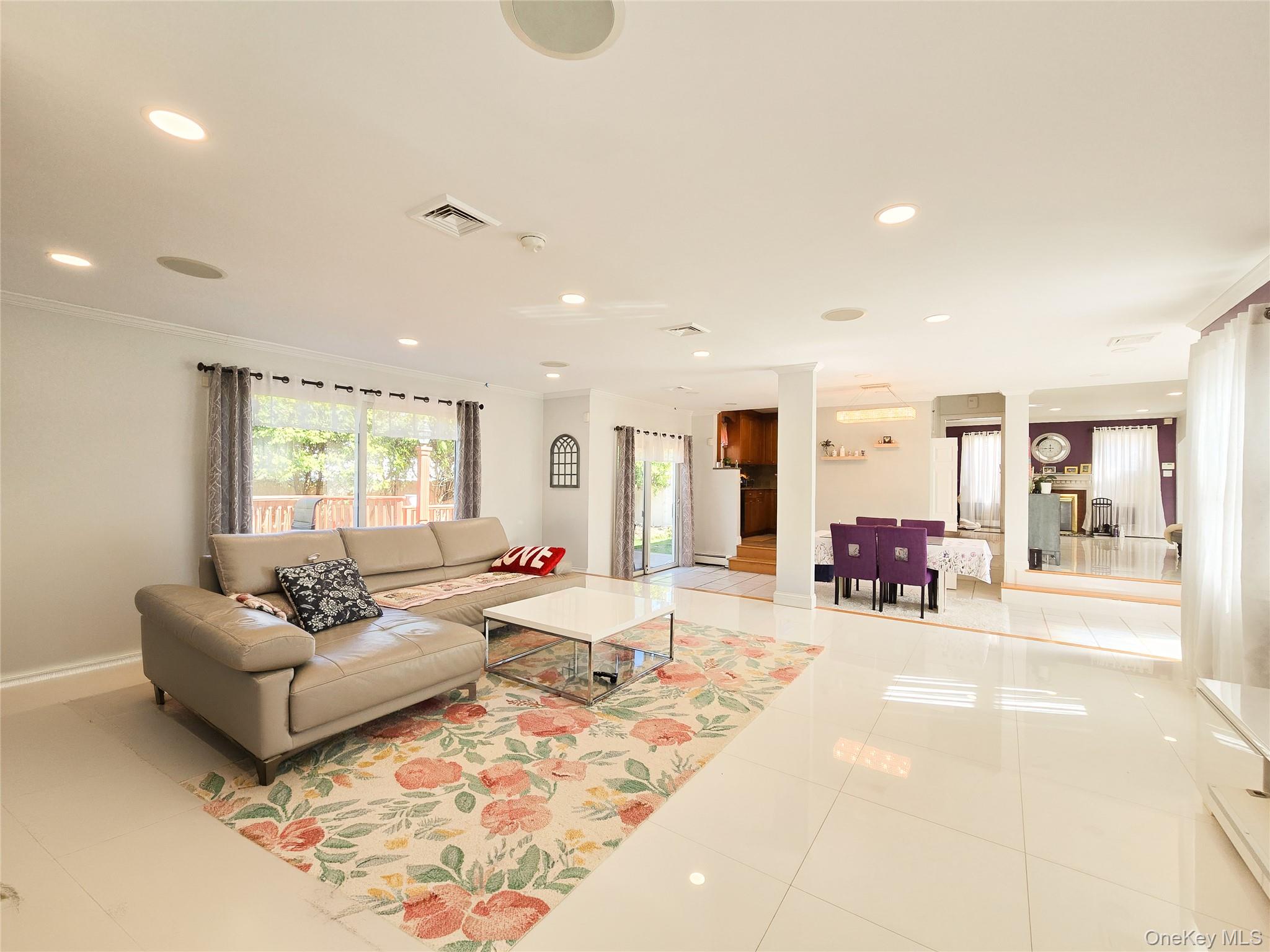 #8 photo, 43 Fort Hill Road, সাফোক কাউন্টি Huntington , NY 11743