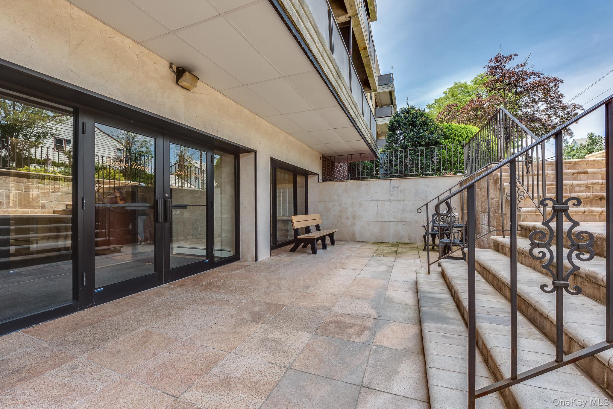 #2 photo, 101 Jackson Avenue, নাসাউ কাউন্টি Mineola , NY 11501