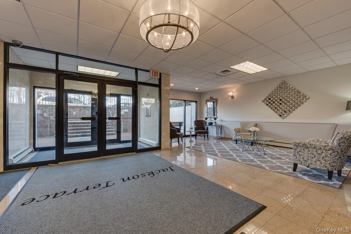 #6 photo, 101 Jackson Avenue, নাসাউ কাউন্টি Mineola , NY 11501