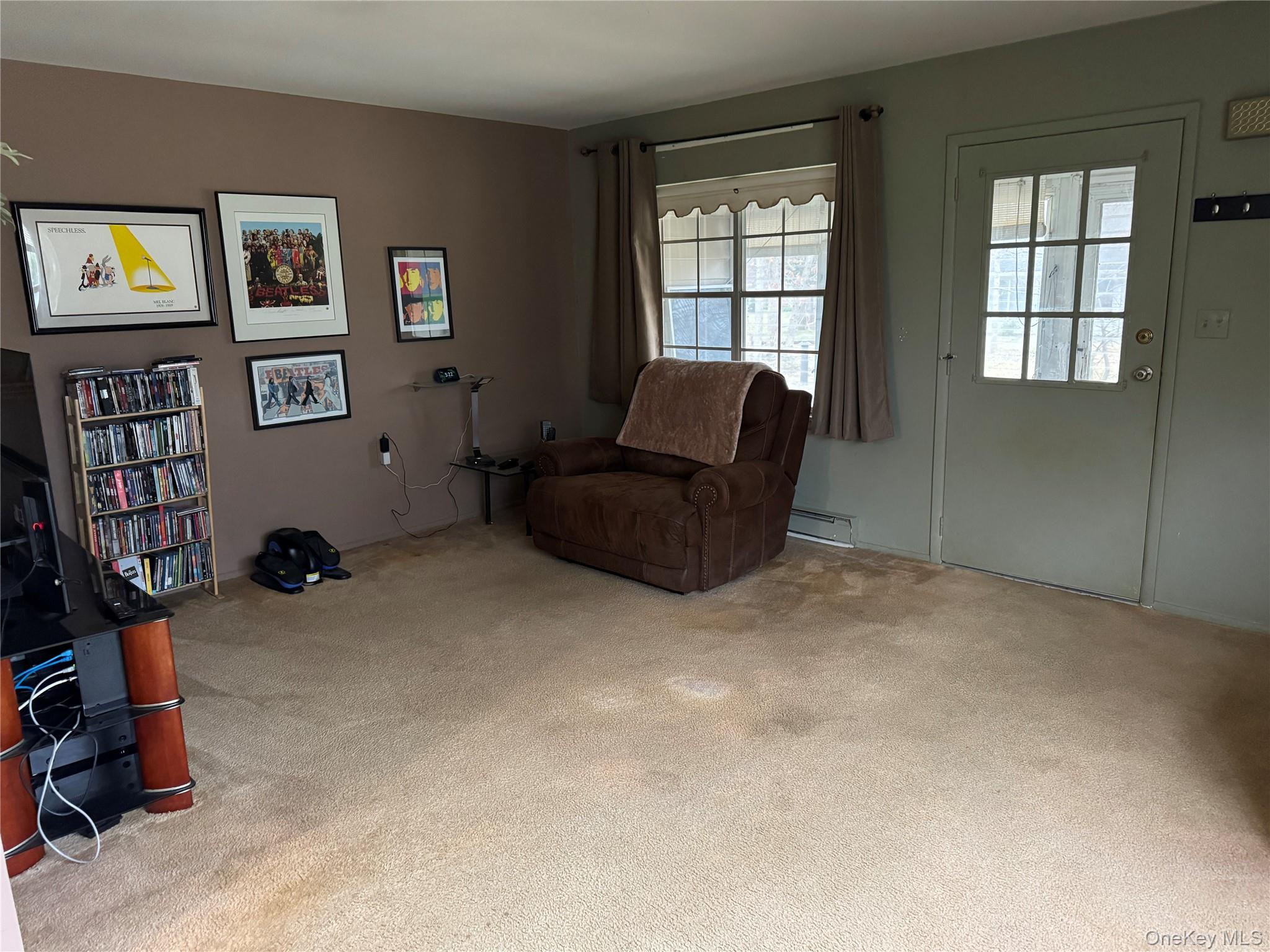 #2 photo, 120 Exmore Court, সাফোক কাউন্টি Ridge , NY 11961