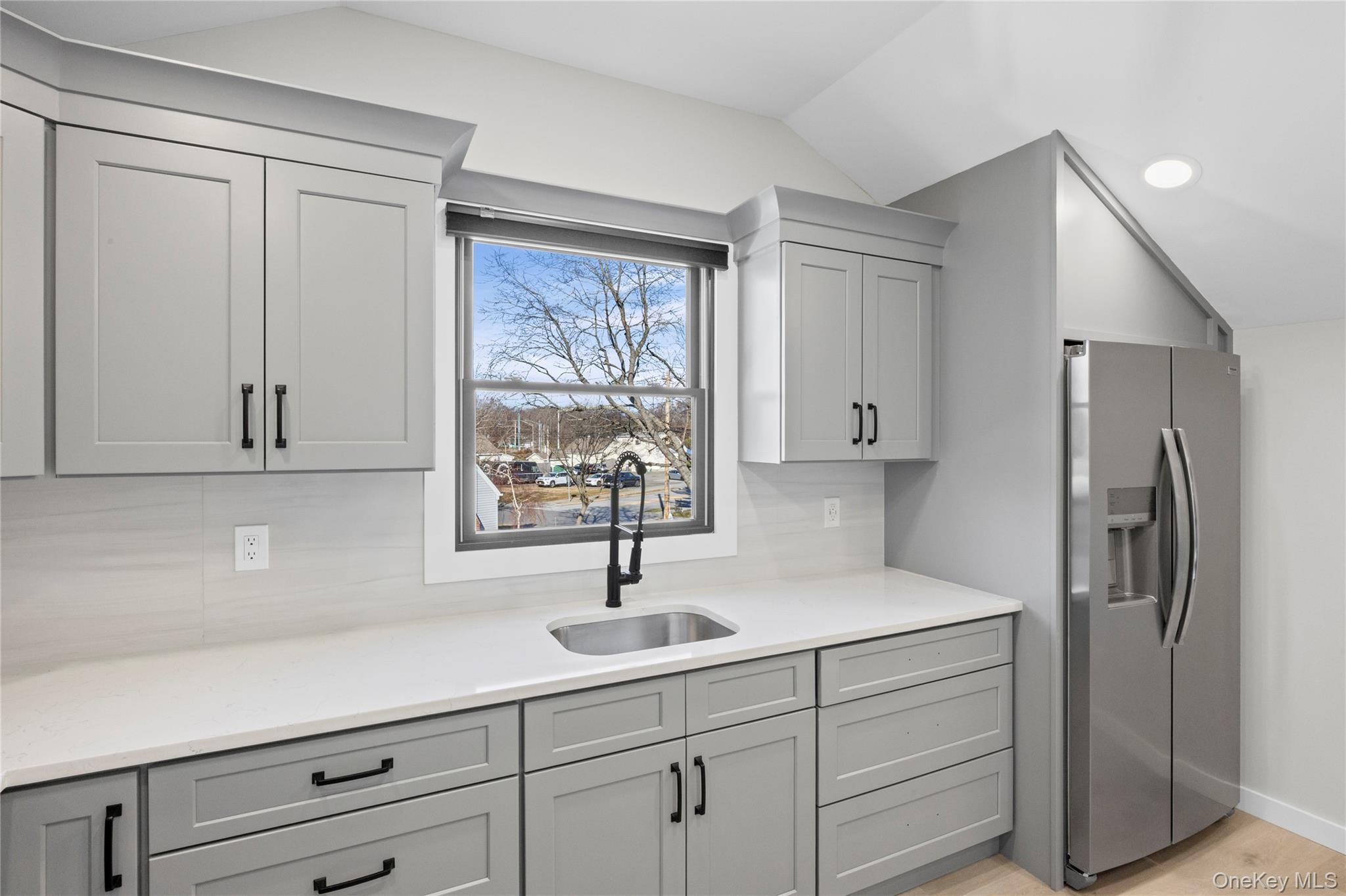 #1 photo, 42 Lamport Avenue, সাফোক কাউন্টি Port Jefferson , NY 11776