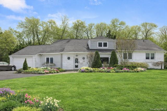 #1 photo, 890 Thompson Drive, সাফোক কাউন্টি Bay Shore , NY 11706