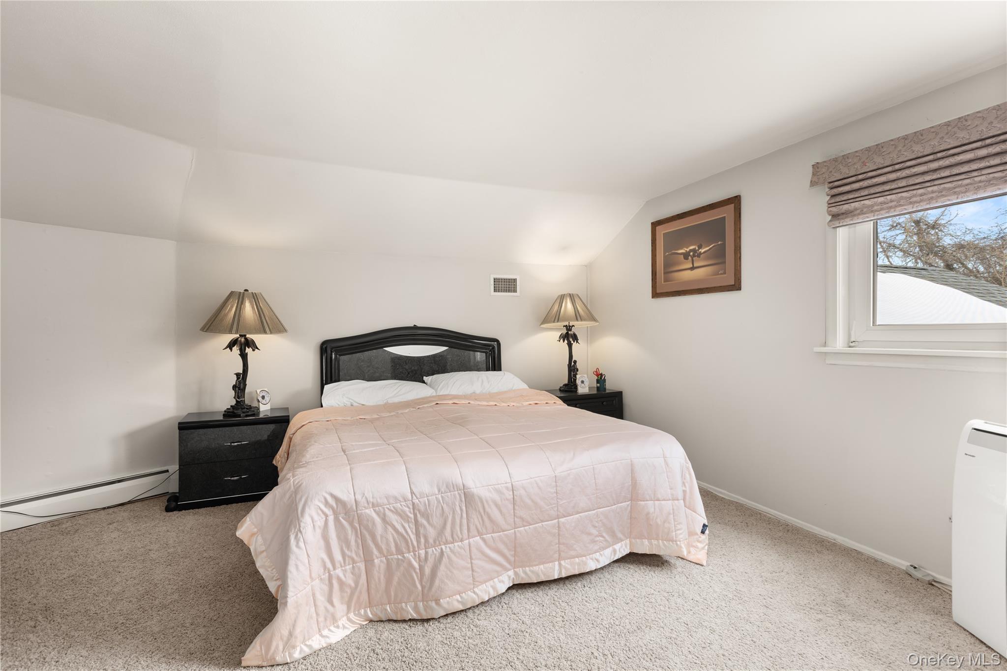 #15 photo, 890 Thompson Drive, সাফোক কাউন্টি Bay Shore , NY 11706