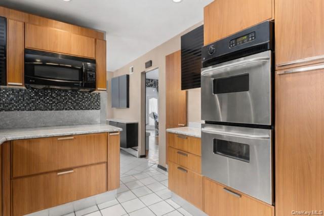 #6 photo, 890 Thompson Drive, সাফোক কাউন্টি Bay Shore , NY 11706