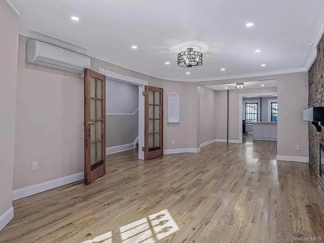 #2 photo, 643 Decatur Street, ব্রুকলিন Brooklyn , NY 11233