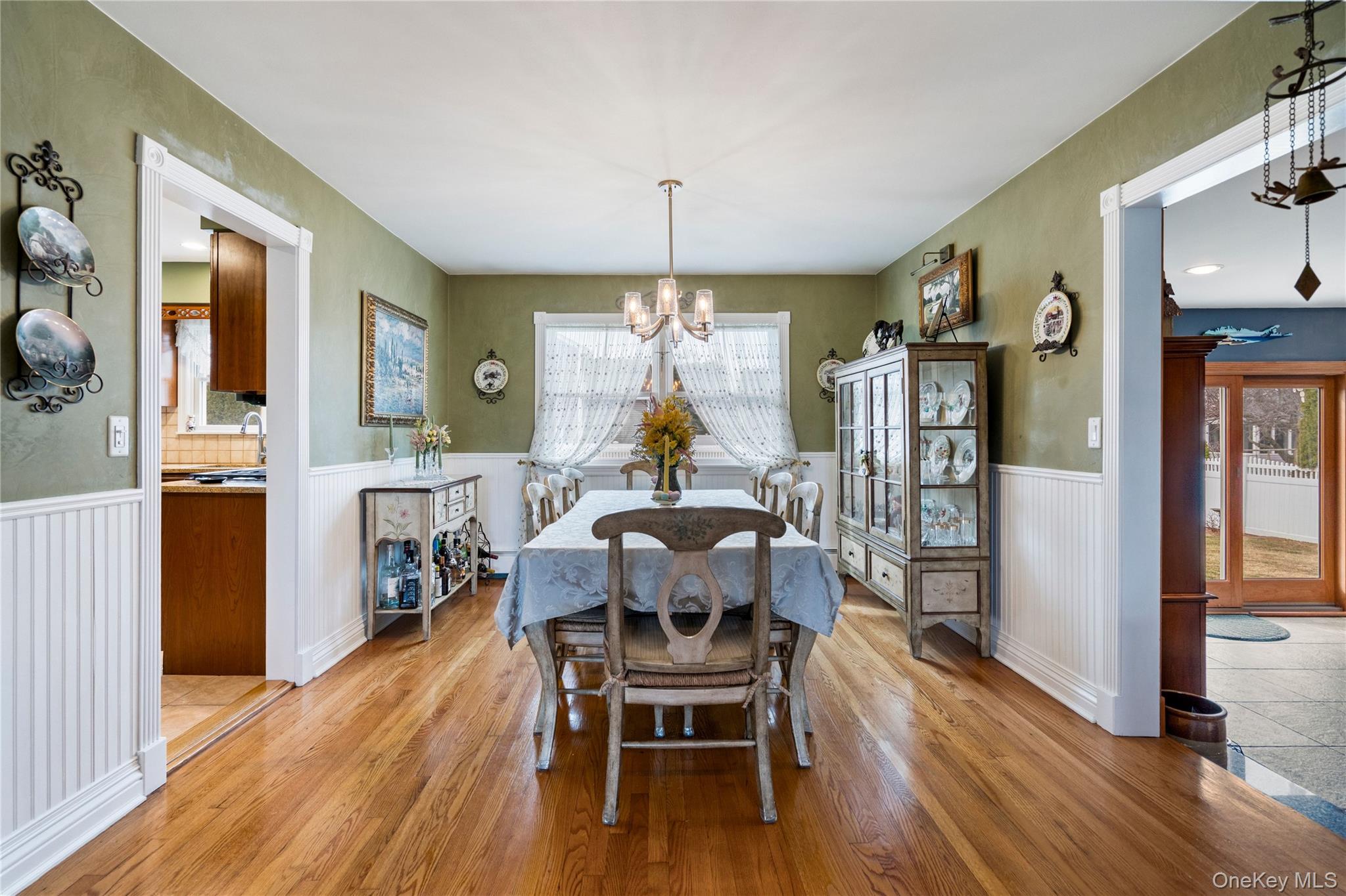 #14 photo, 20 Biltmore Boulevard, 롱 아일랜드 Massapequa , NY 11758