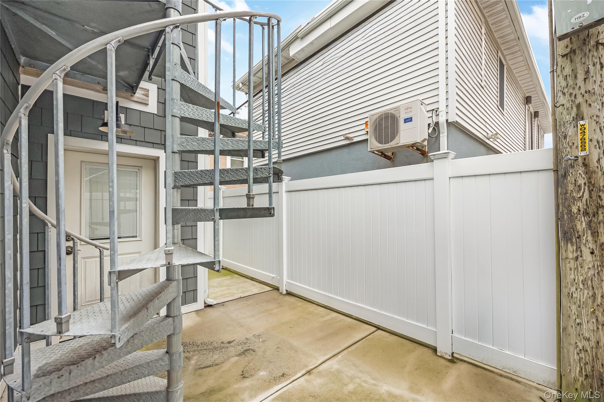 #15 photo, 96 Oregon Street, Long Beach , NY 11561