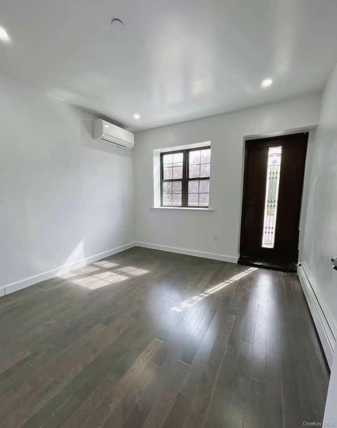 #10 photo, 1417 117TH Street, কুইন্‌স College Point , NY 11356