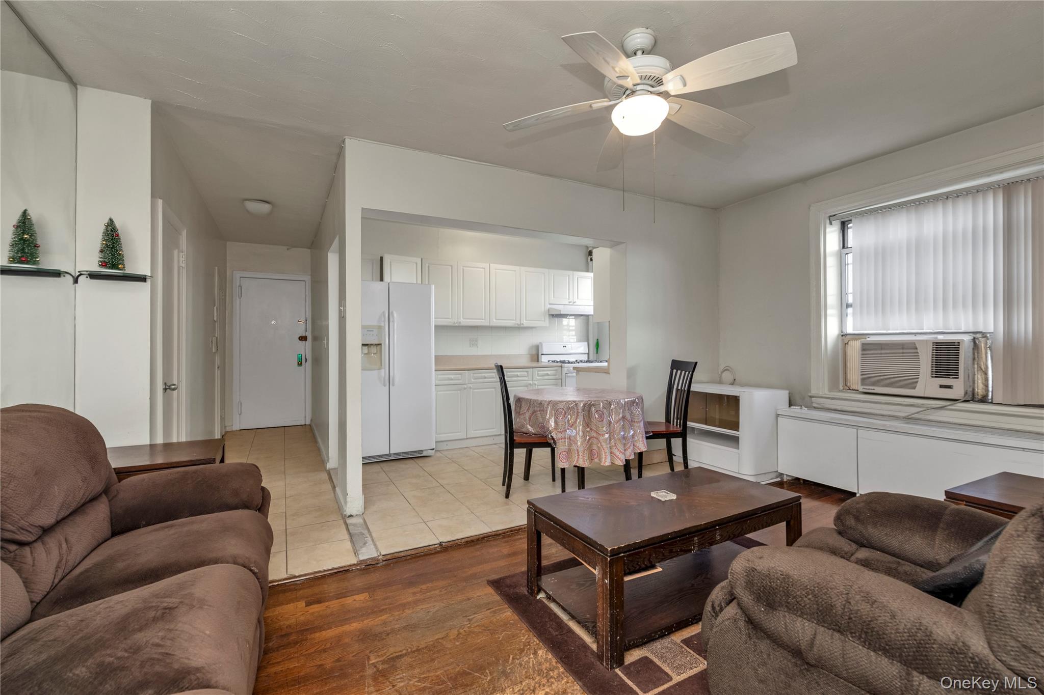 #4 photo, 51-40 30th Avenue, কুইন্‌স Woodside , NY 11377