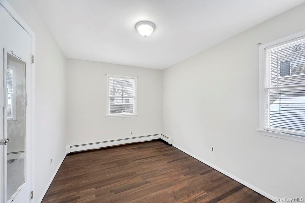 #15 photo, 532 Park Avenue, 롱 아일랜드 Centereach , NY 11720