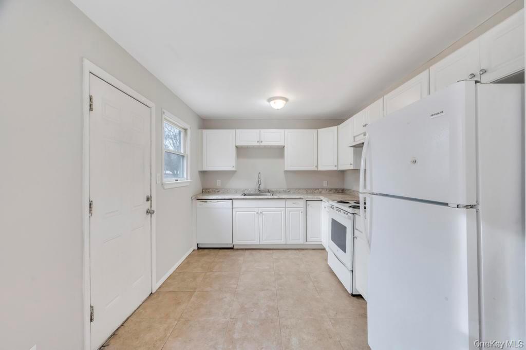 #6 photo, 532 Park Avenue, 롱 아일랜드 Centereach , NY 11720