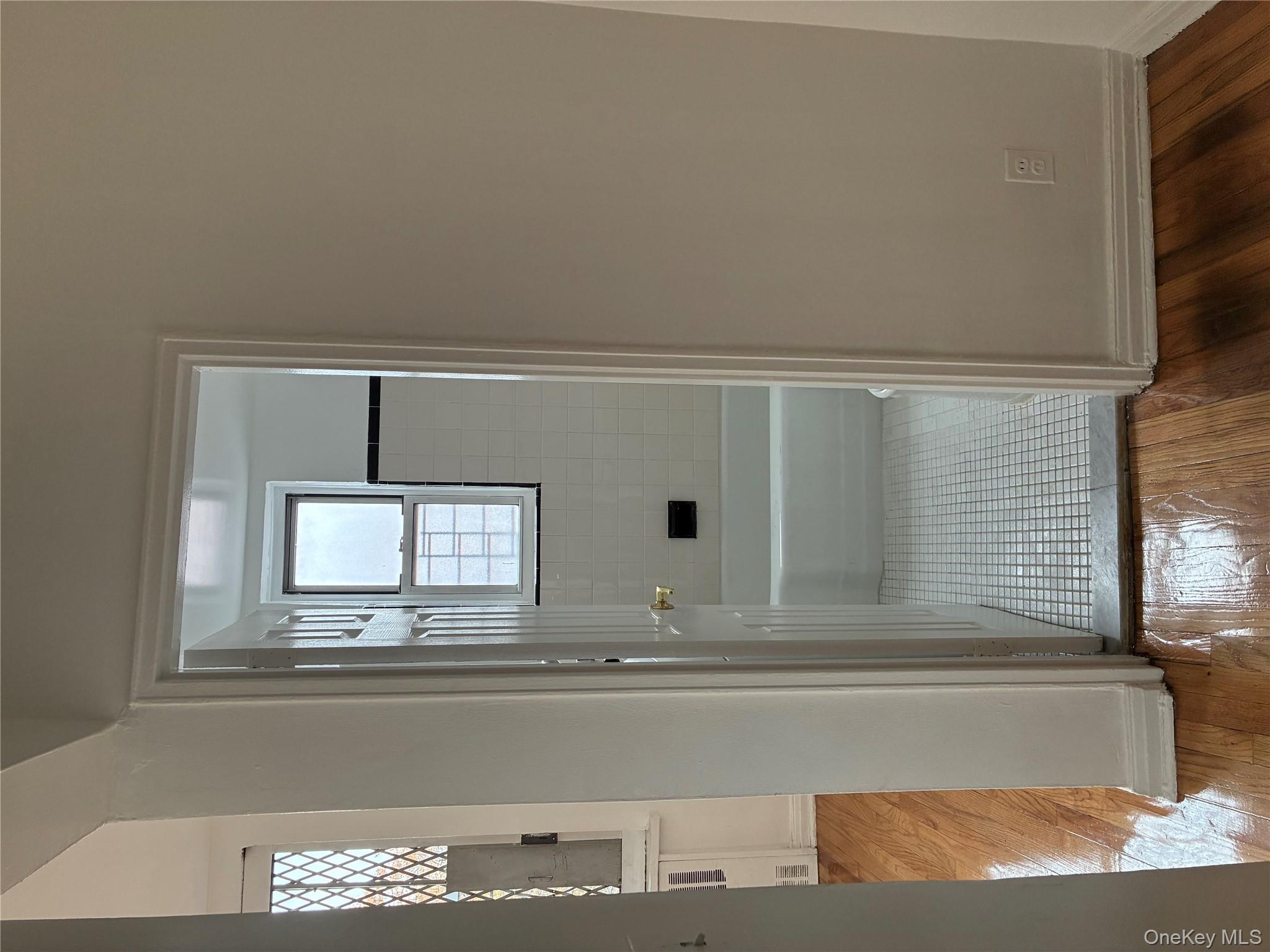 #11 photo, 610 Waring Avenue, ব্রঙ্কস Bronx , NY 10467