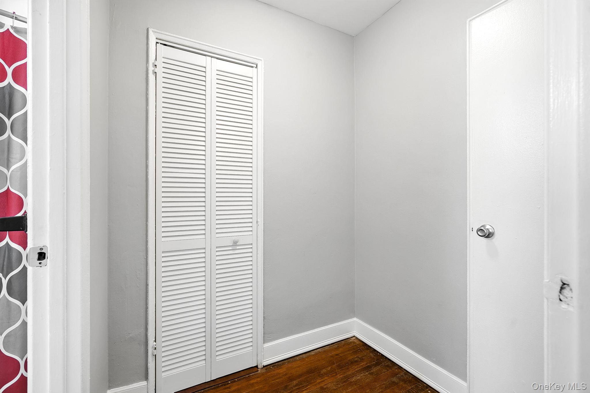 #16 photo, 650 Warburton Avenue, Yonkers , NY 10701