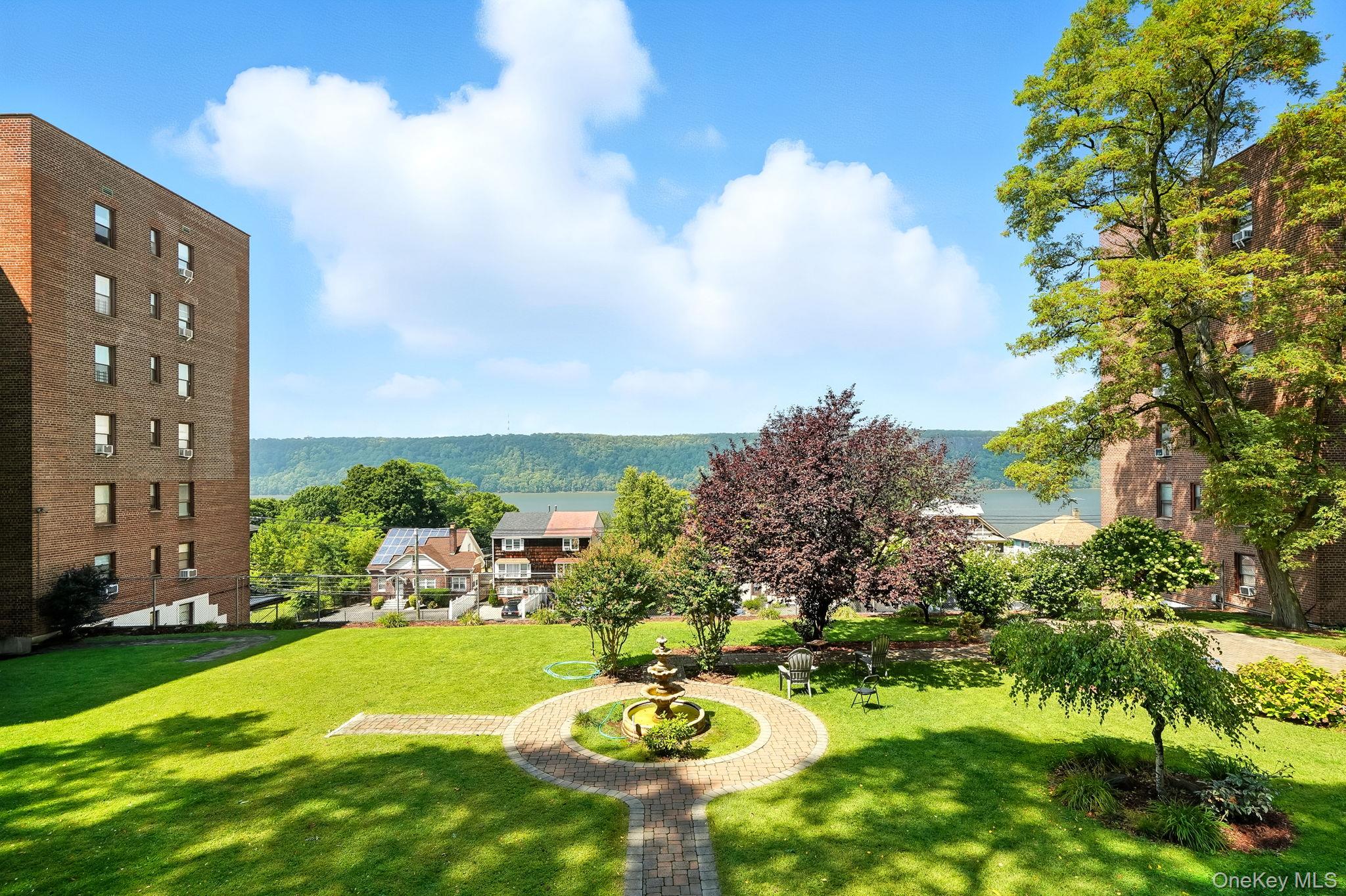 #20 photo, 650 Warburton Avenue, Yonkers , NY 10701