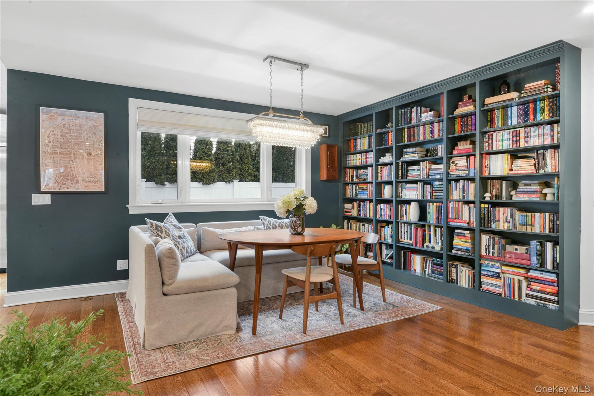 #7 photo, 1096 Hunter Avenue, Pelham , NY 10803