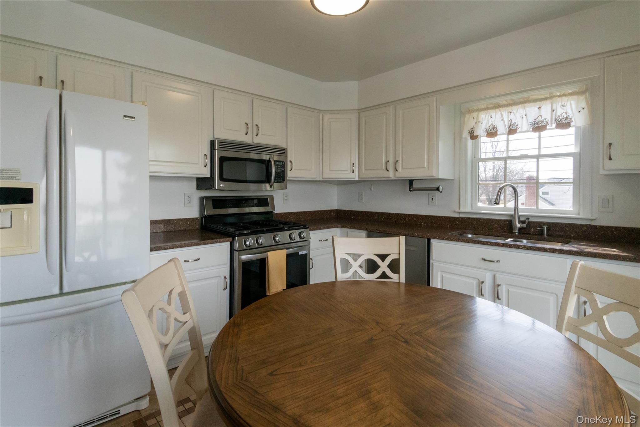 #14 photo, 717 Kimball Avenue, Yonkers , NY 10704