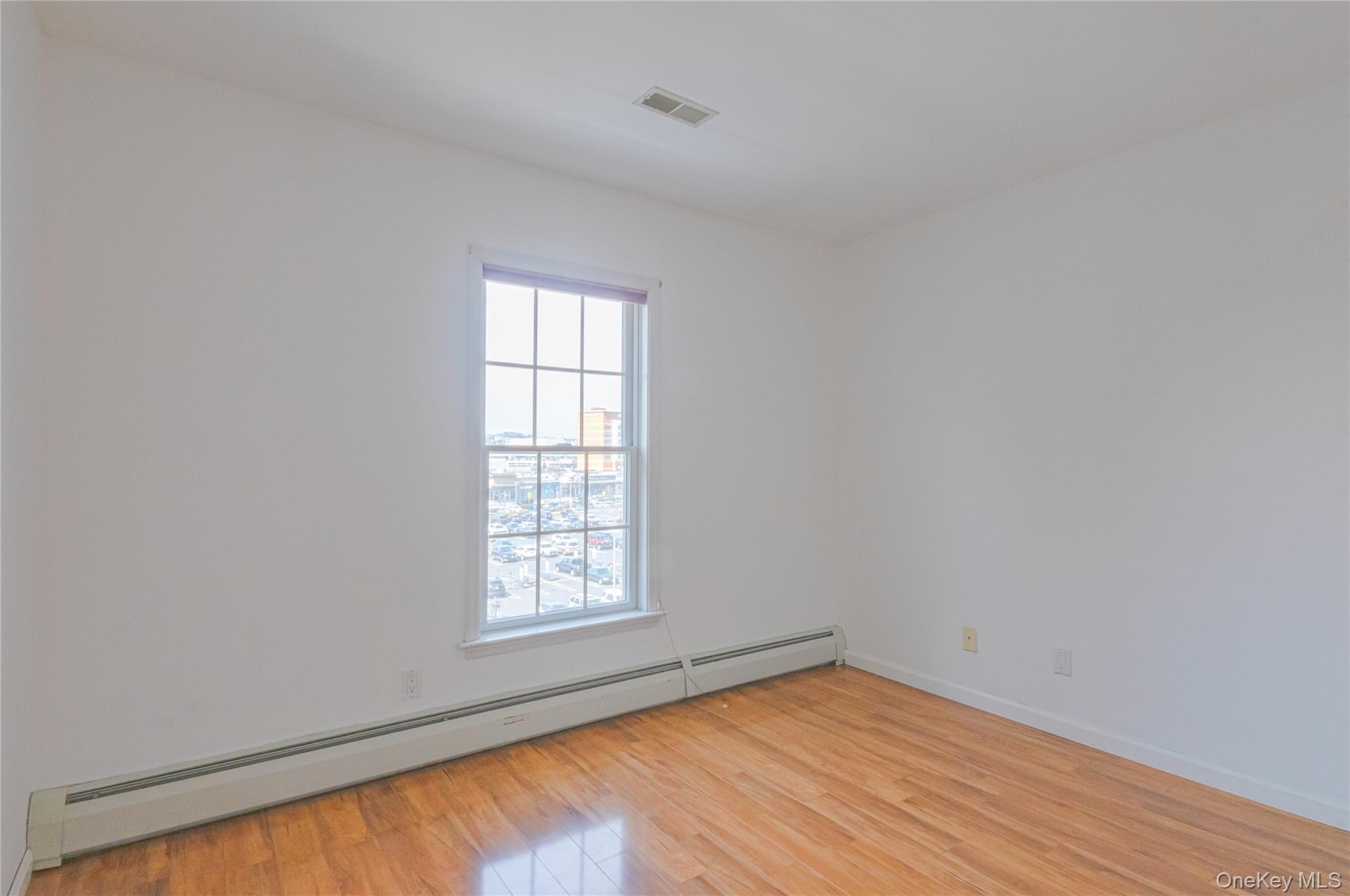 #17 photo, 717 Kimball Avenue, Yonkers , NY 10704