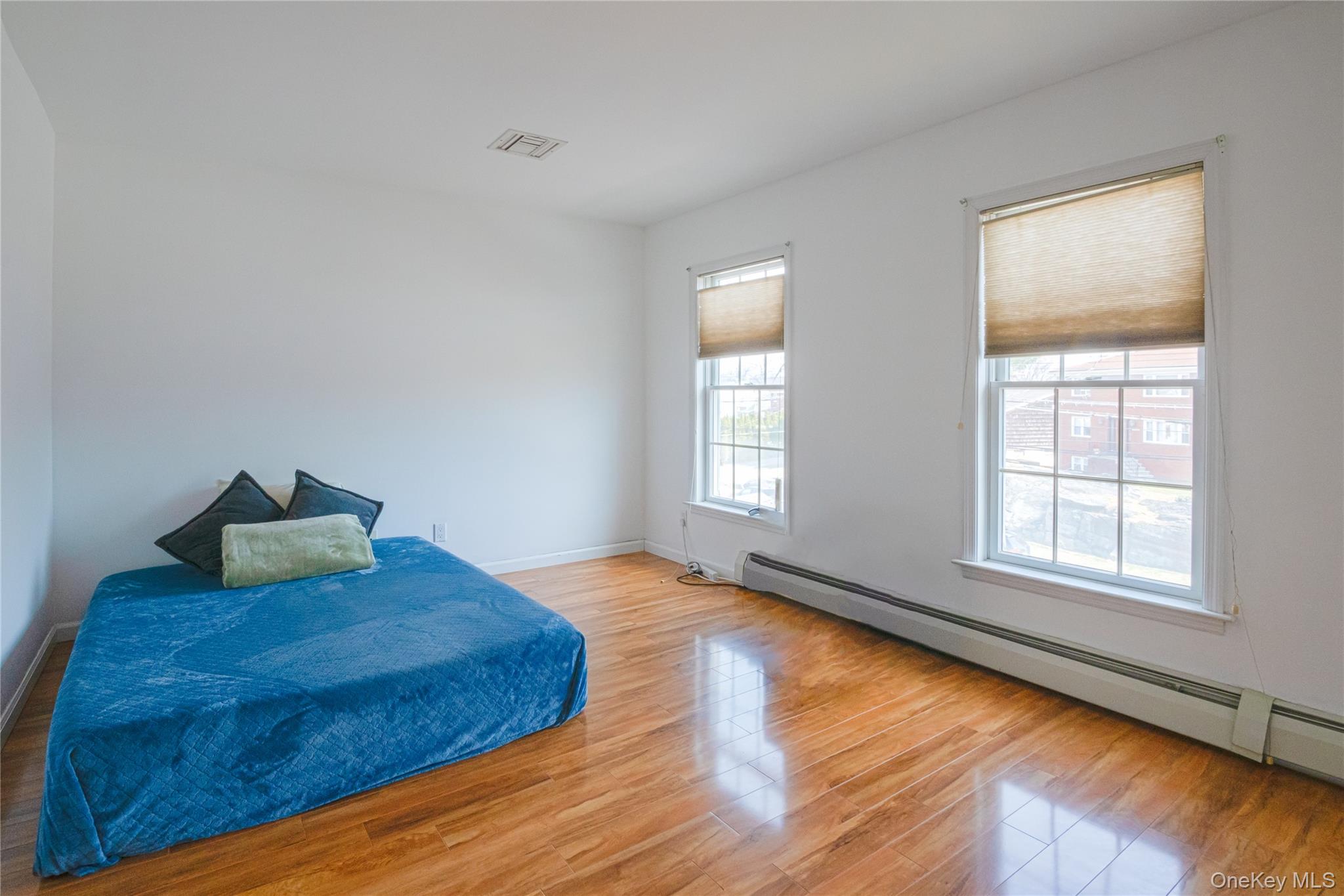 #20 photo, 717 Kimball Avenue, Yonkers , NY 10704