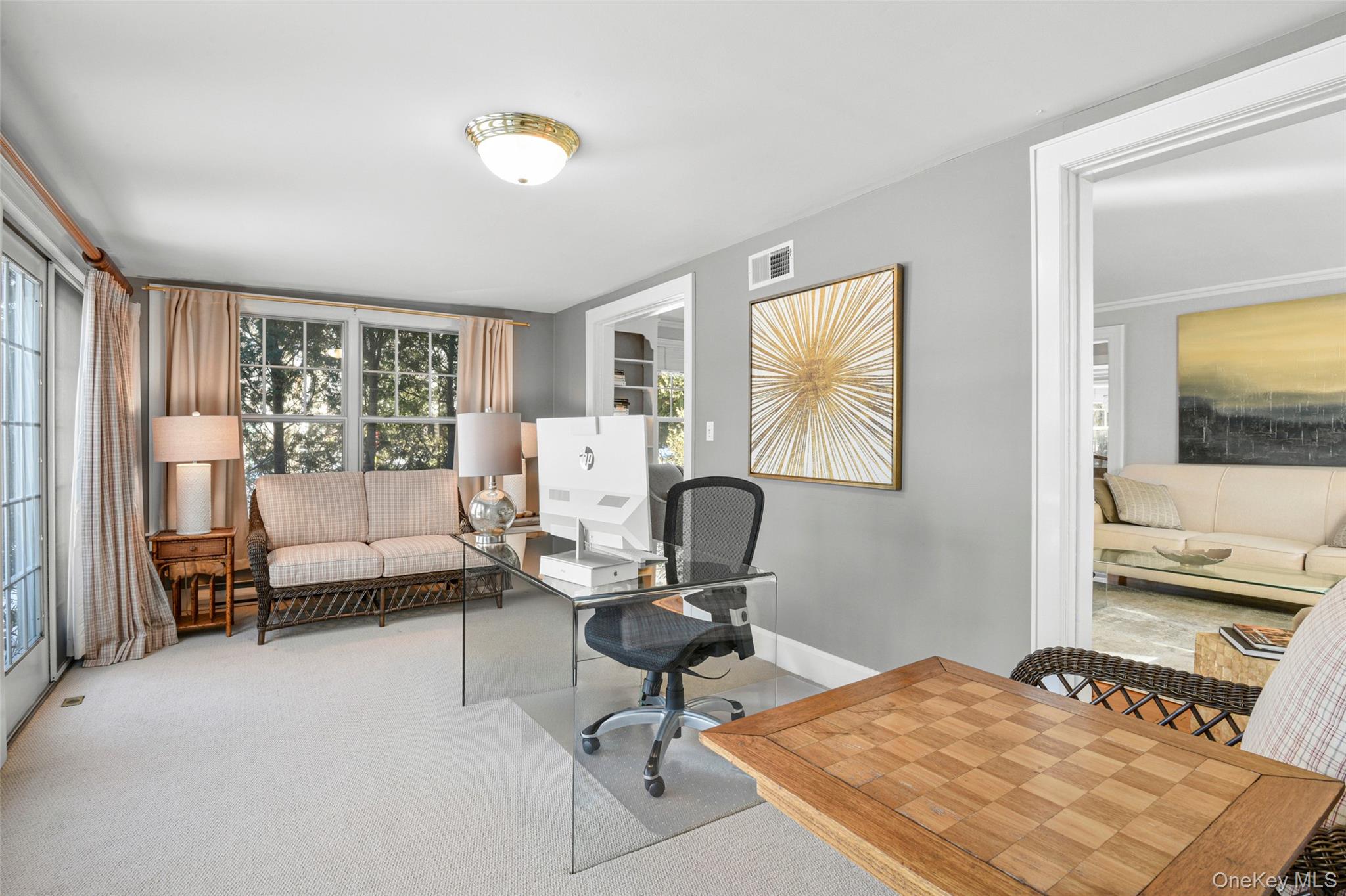 #13 photo, 551 Wolfs Lane, Pelham , NY 10803