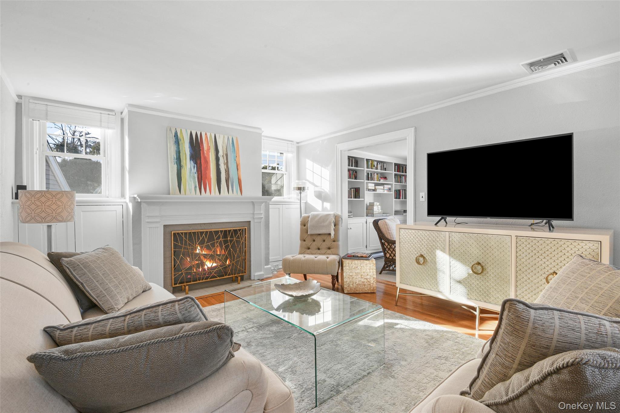 #4 photo, 551 Wolfs Lane, Pelham , NY 10803