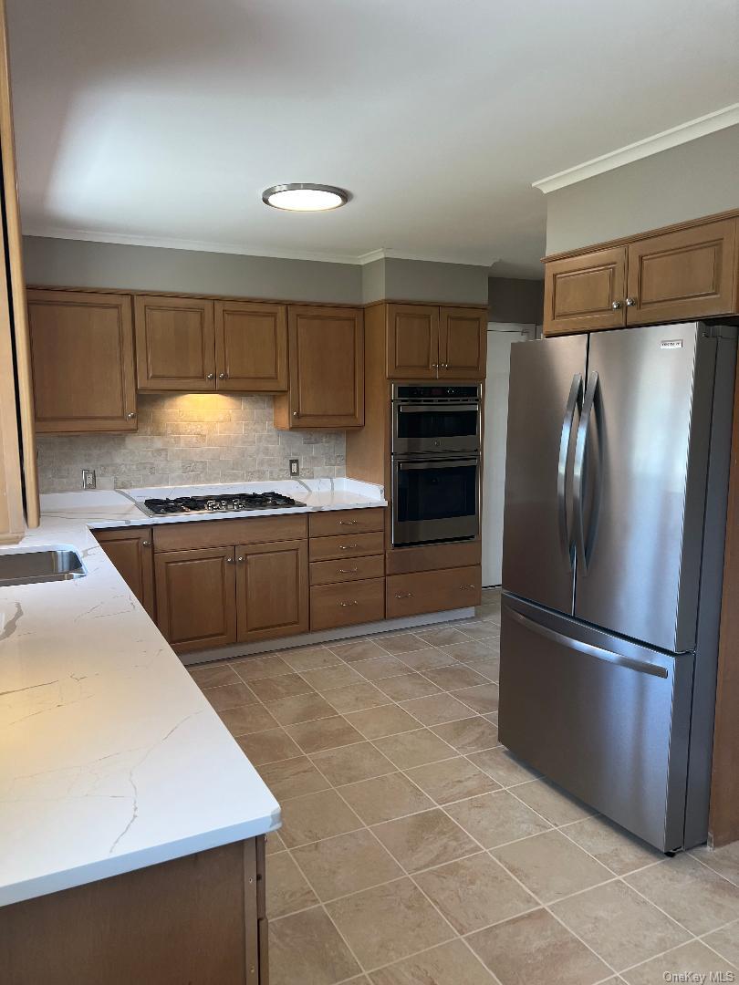 #8 photo, 55 Eisenhower Drive, Middletown , NY 10940