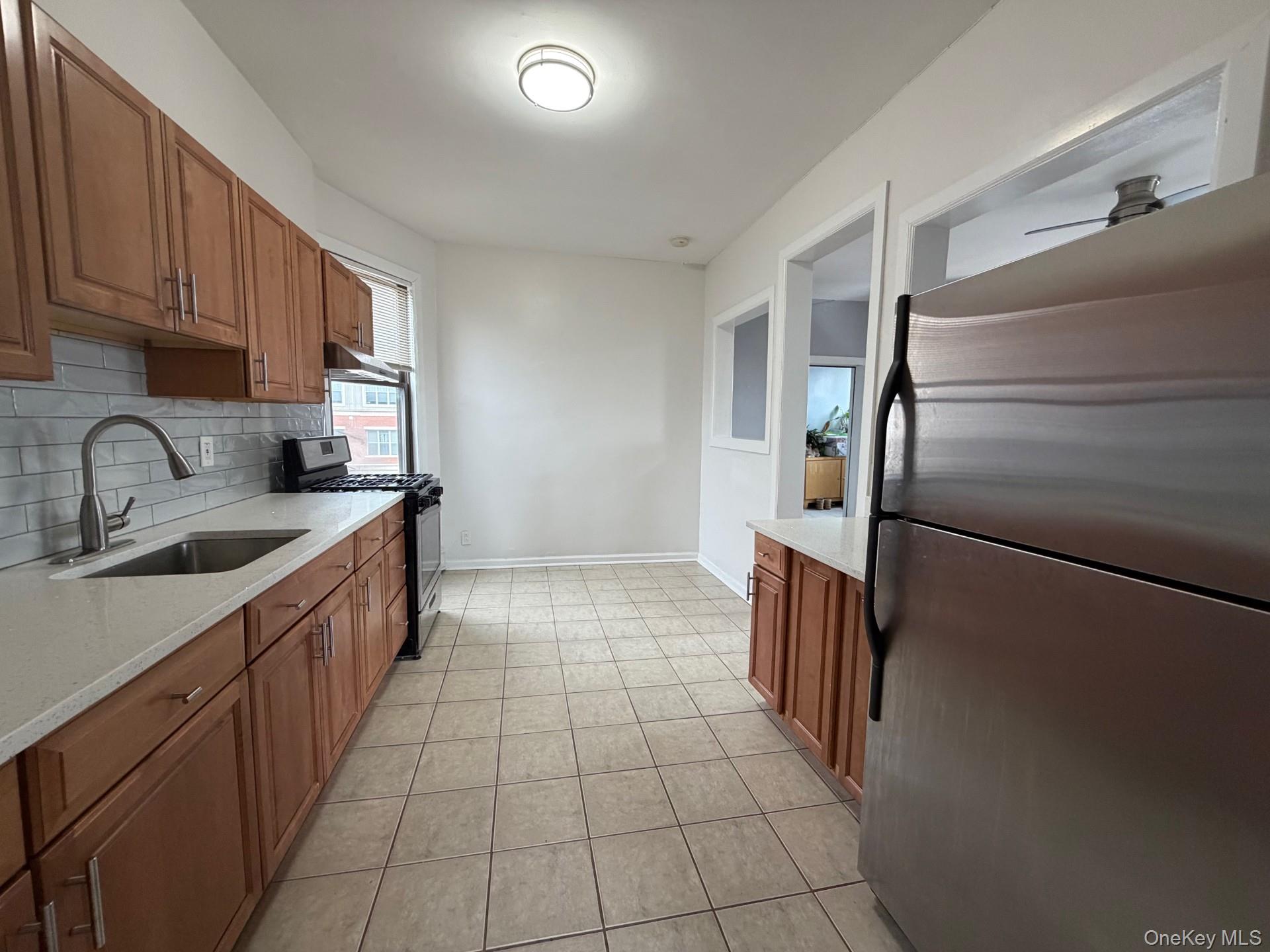 #4 photo, 6 Parsons Street, Harrison , NY 10528