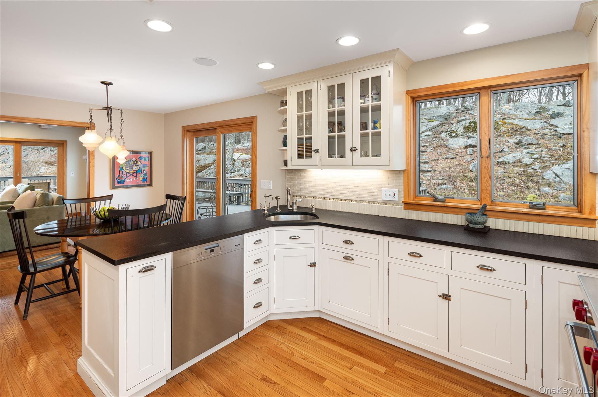 #11 photo, 46 Oregon Road, Armonk , NY 10504