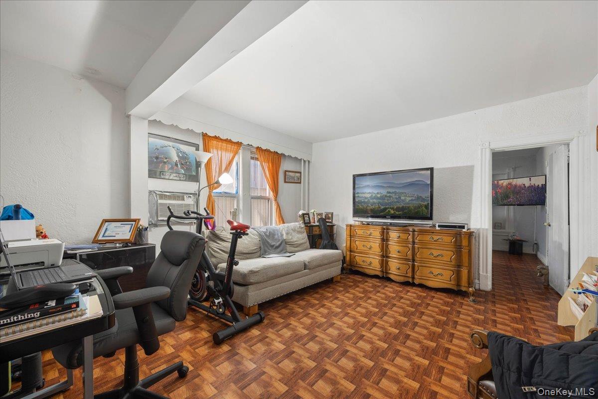 #14 photo, 49 Lake Street, White Plains , NY 10604