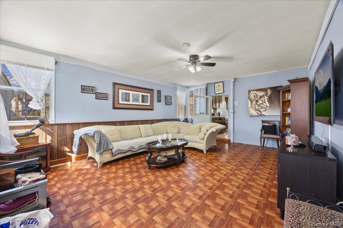 #9 photo, 49 Lake Street, White Plains , NY 10604