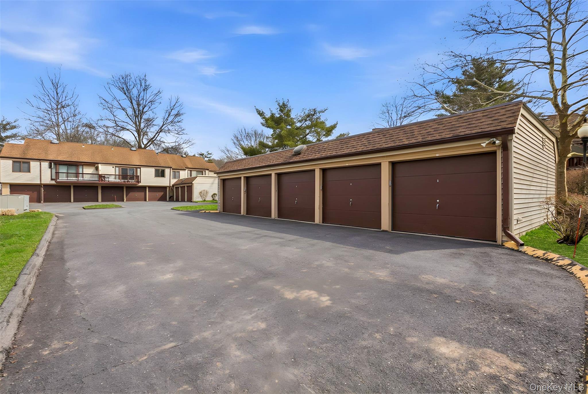 #19 photo, 51 Jefferson Oval, Yorktown Heights , NY 10598