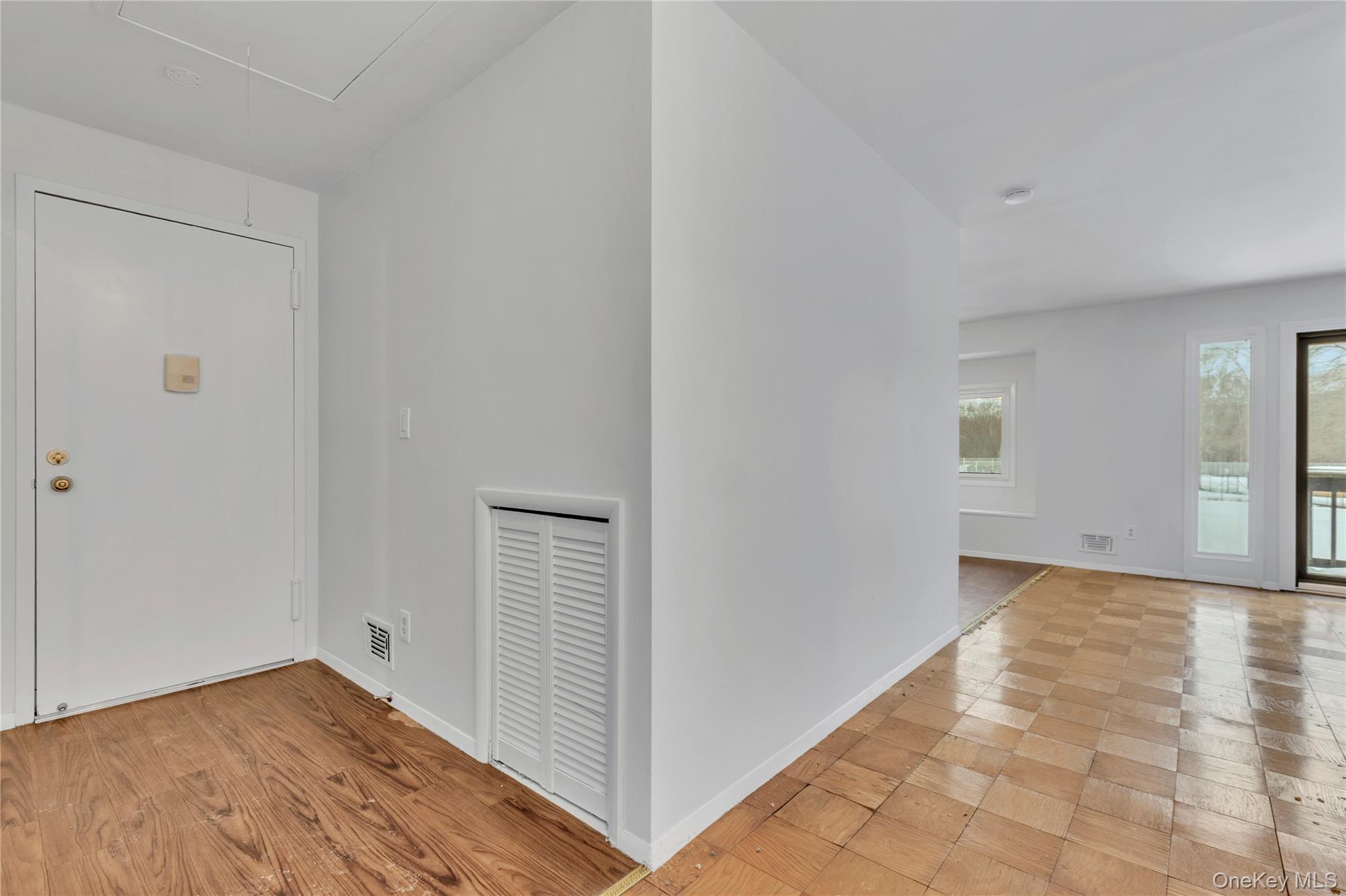 #3 photo, 51 Jefferson Oval, Yorktown Heights , NY 10598